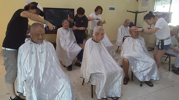 Volunteer-Hairdressing